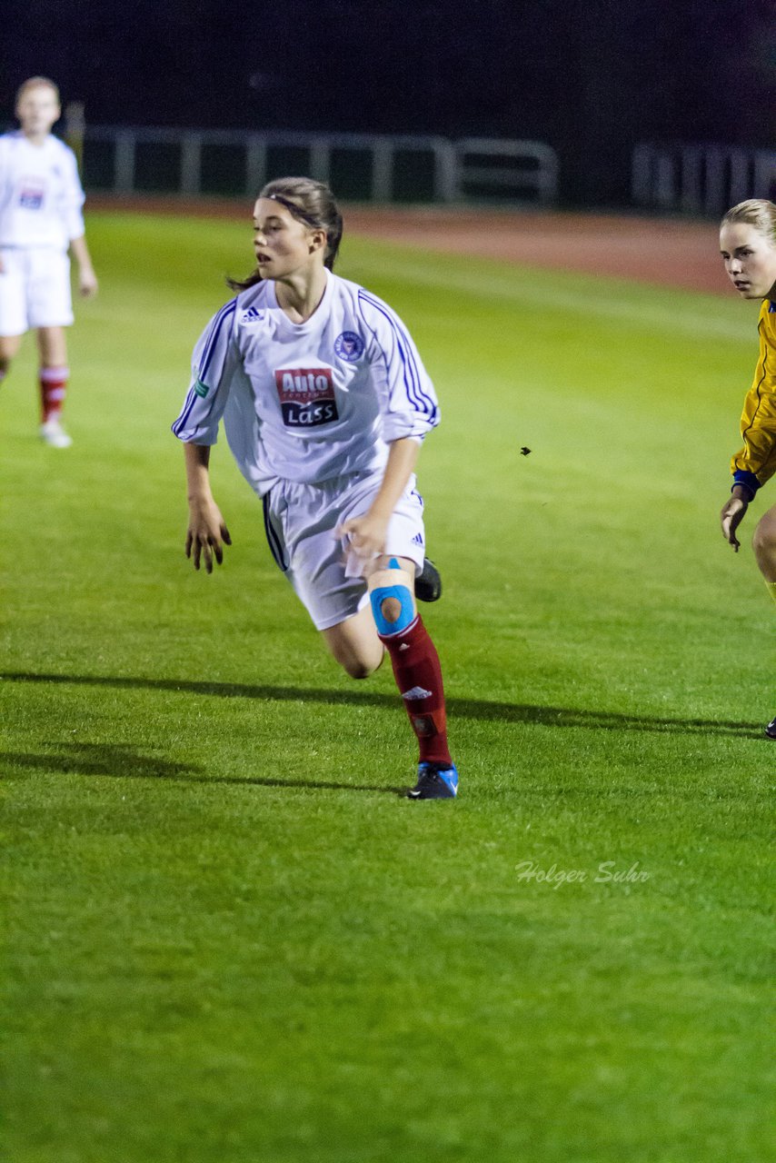 Bild 141 - B-Juniorinnen SV Henstedt-Ulzburg - Holstein Kiel : Ergebnis: 0:12